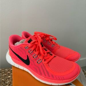 Nike Pink and Black Athletic Shoes with Breathable Mesh